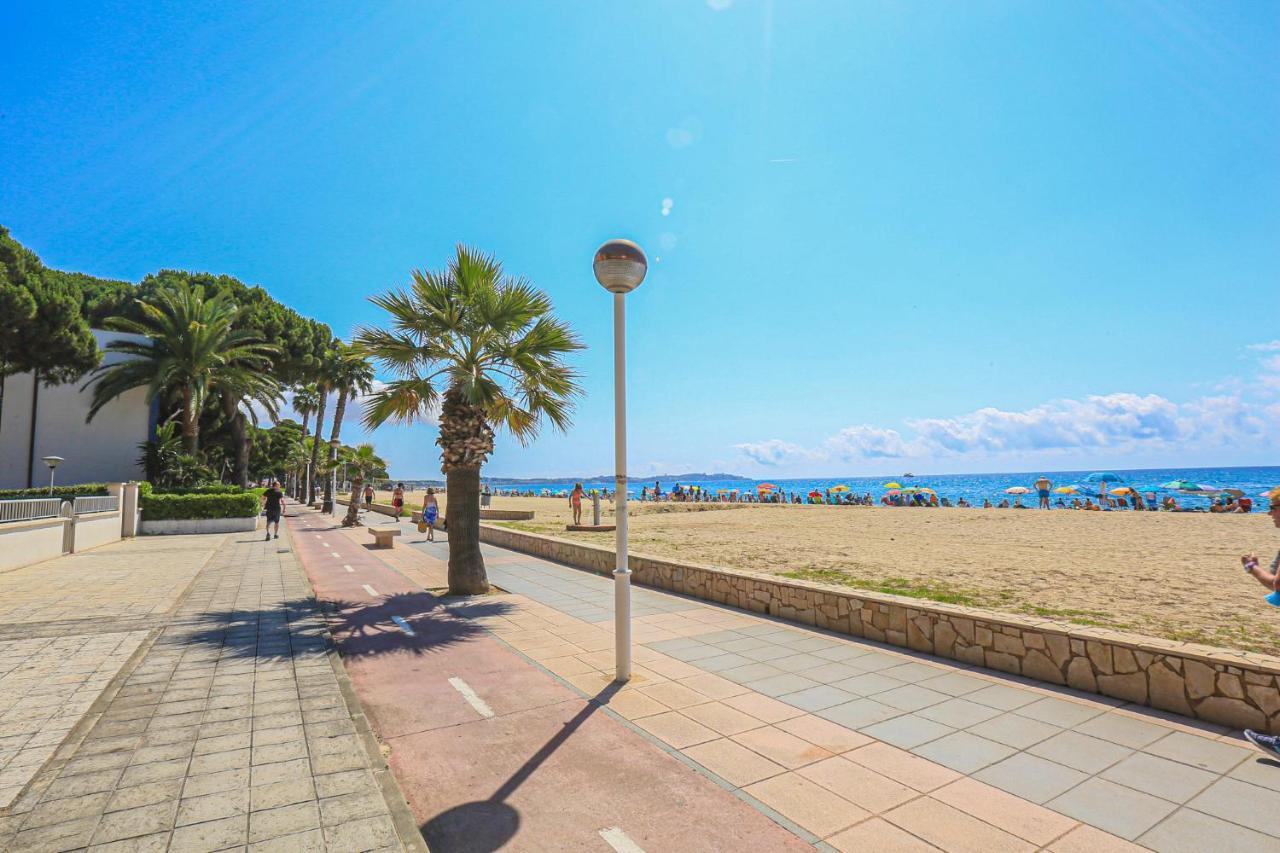 Pins I Mar - Only Families Cambrils Exterior foto