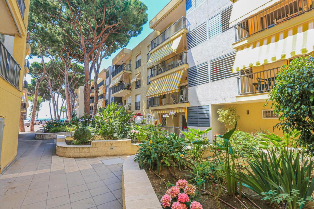 Pins I Mar - Only Families Cambrils Exterior foto